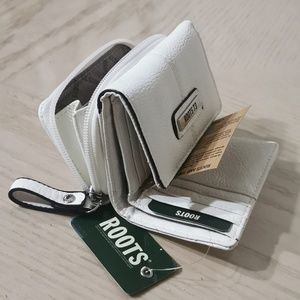 Roots Wallet